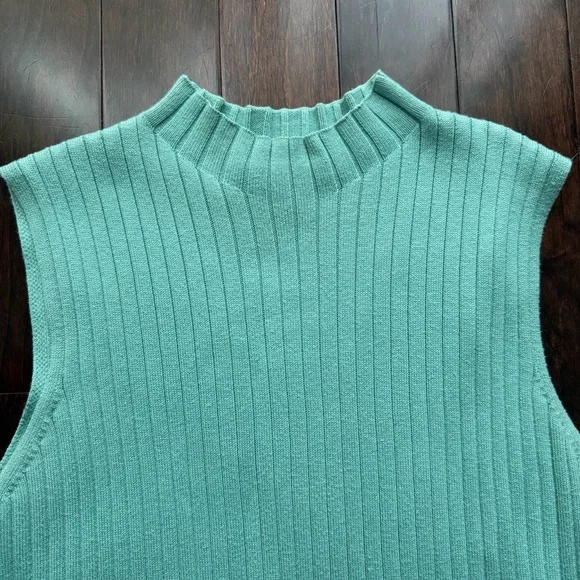 Pendleton Ribbed Sleeveless Mock Neck Women’s Sweater Top Size Medium Mint/Aqua - Picture 2 of 5